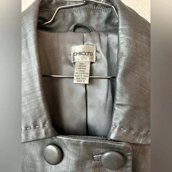 Chico’s Silver Shimmer Leather Collared Short Peacoat Jacket Coat Size 2 - Picture 3 of 9